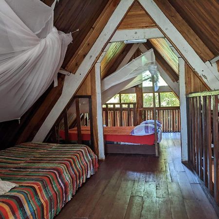 Les Acacias Bungalows Manambolo Екстериор снимка