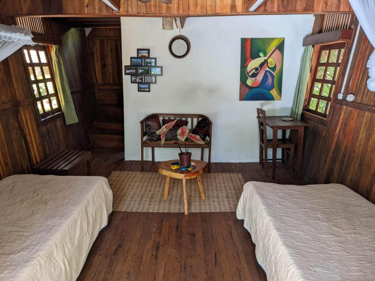 Les Acacias Bungalows Manambolo Екстериор снимка