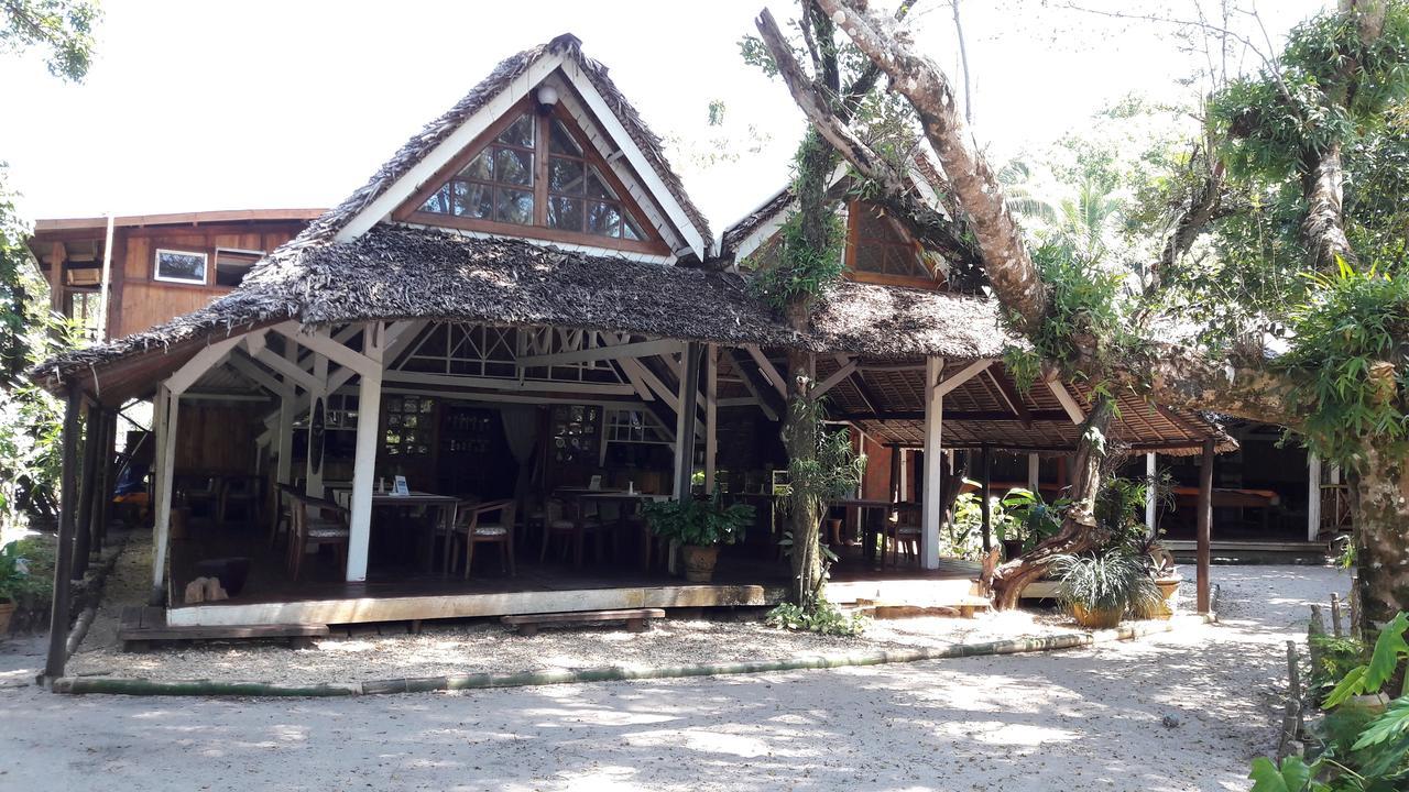 Les Acacias Bungalows Manambolo Екстериор снимка