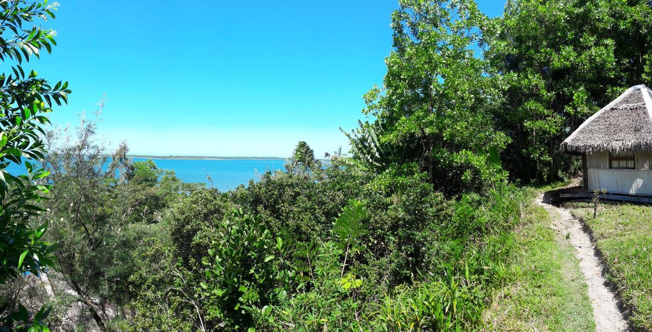 Les Acacias Bungalows Manambolo Екстериор снимка
