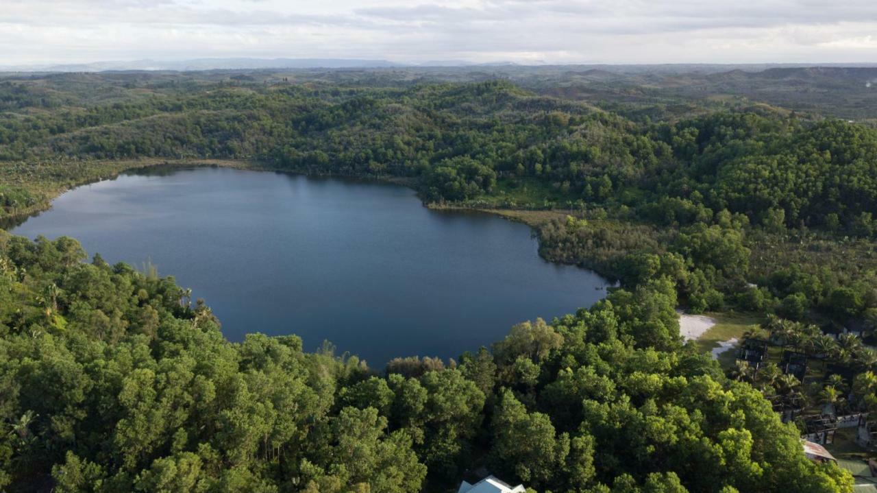 Les Acacias Bungalows Manambolo Екстериор снимка