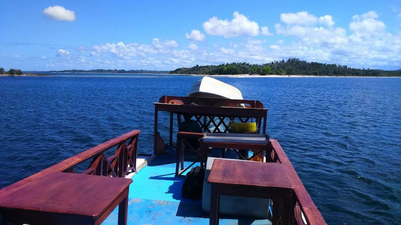 Les Acacias Bungalows Manambolo Екстериор снимка